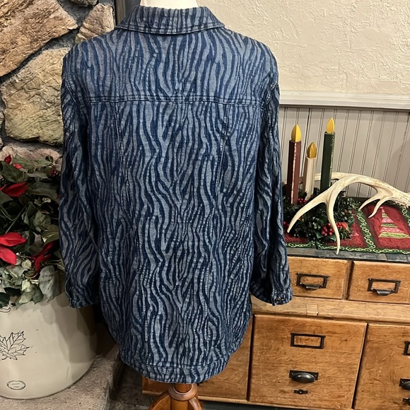 CHICO’S Jacket - Picture 3 of 7